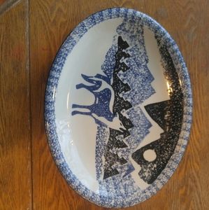 Folk Craft Wolf by Tienshan 14” Oval Platter Blue